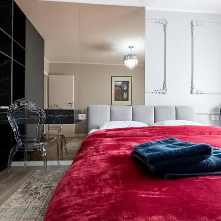 דירה 92- Urban Plaza *