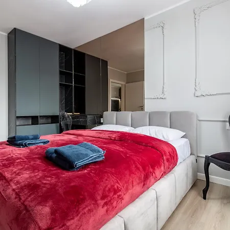 92- Urban Plaza * בראשוב