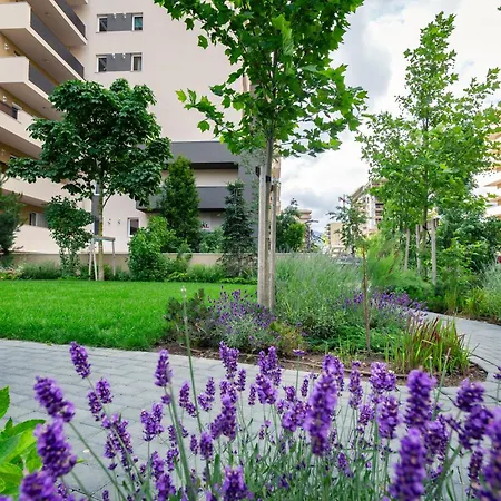 92- Urban Plaza Apartamento Braşov