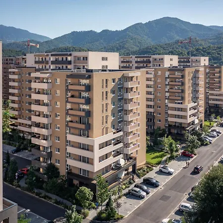 92- Urban Plaza *