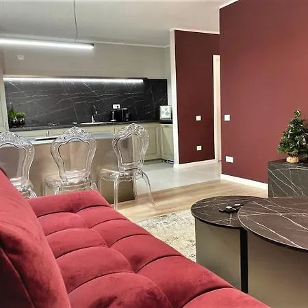 92- Urban Plaza Appartement *