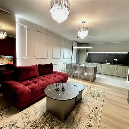 92- Urban Plaza * בראשוב