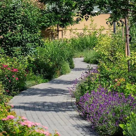 דירה 92- Urban Plaza בראשוב