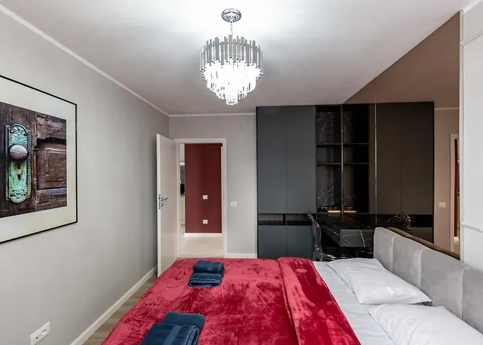 92- Urban Plaza * Брашов