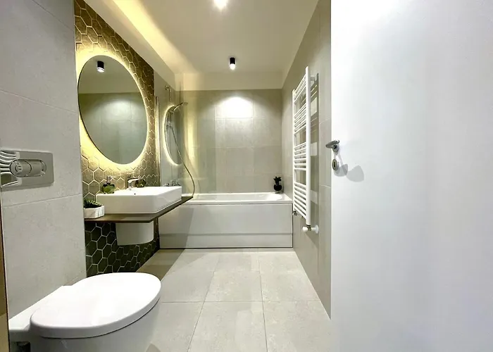 Апартаменты 92- Urban Plaza *