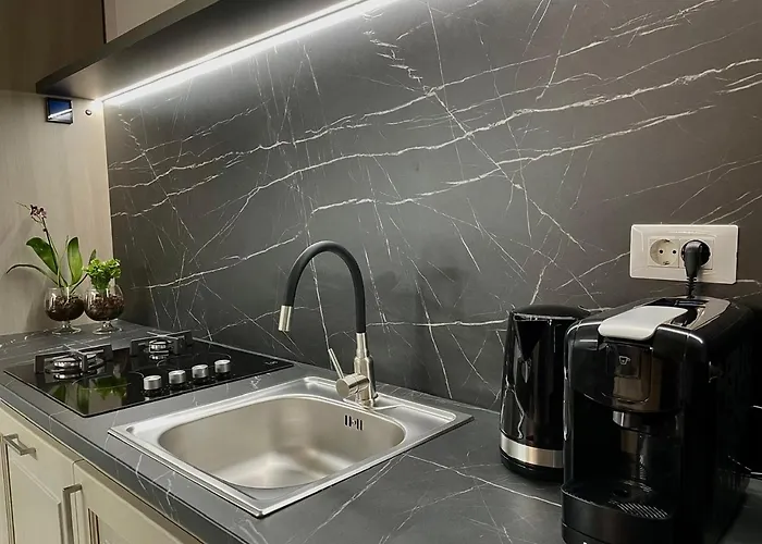 92- Urban Plaza Апартаменты