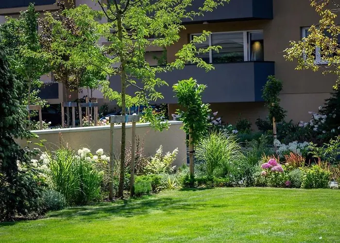 Апартаменты 92- Urban Plaza *